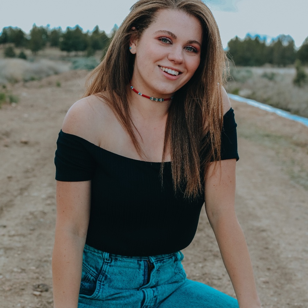 Meet your Posher, Danielle